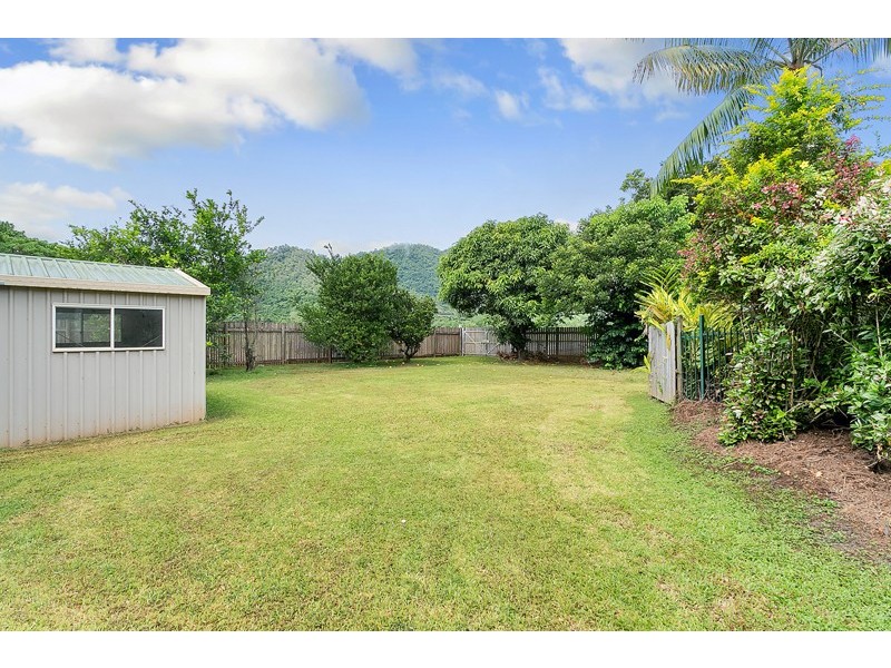 28 Satinash Close, Redlynch QLD 4870