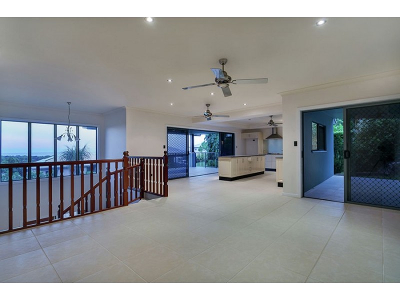 22 Savannah Street, Palm Cove QLD 4879