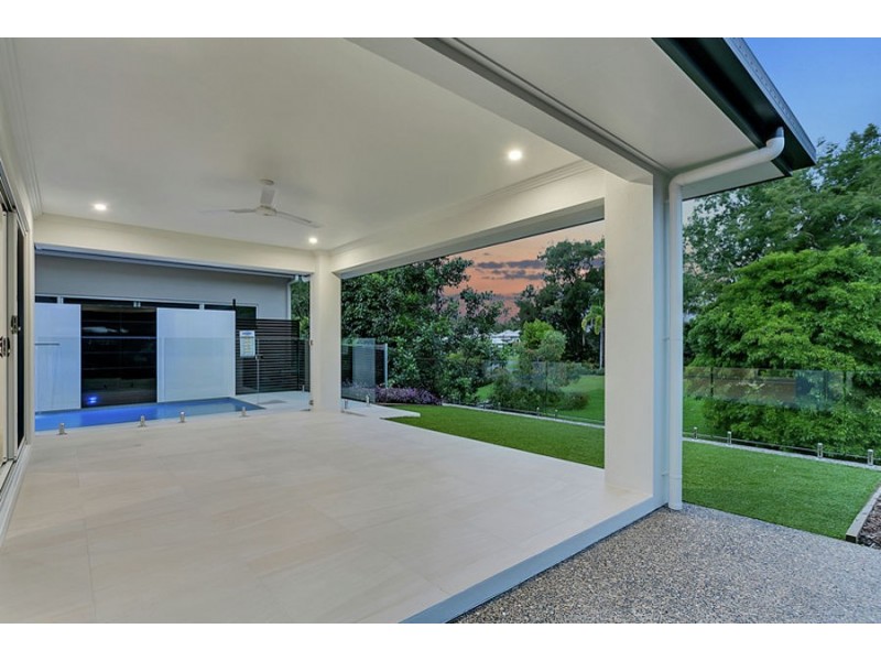 47 Freshwater Avenue, Palm Cove QLD 4879