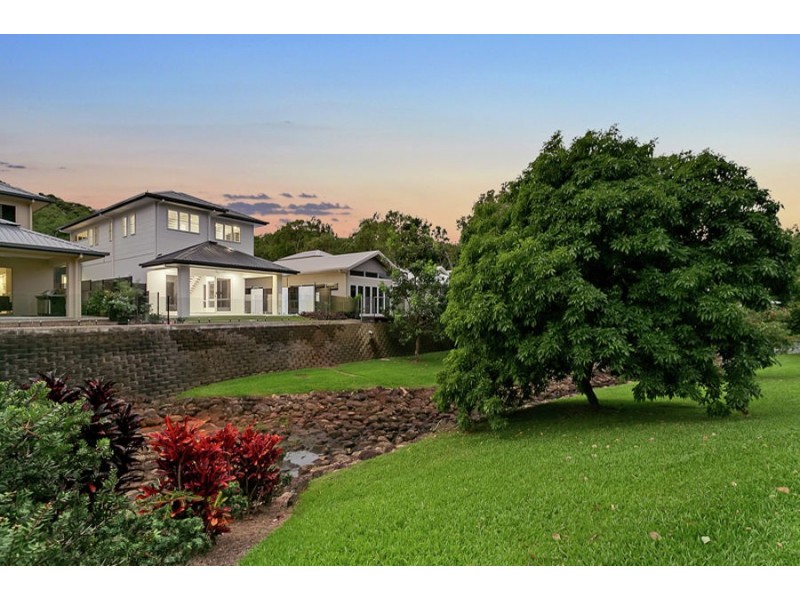 47 Freshwater Avenue, Palm Cove QLD 4879