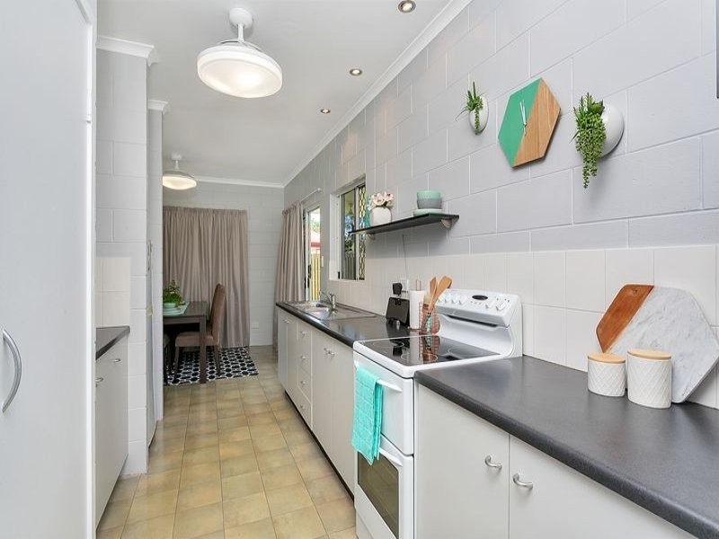 5 Venus Battery Close, Edmonton QLD 4869
