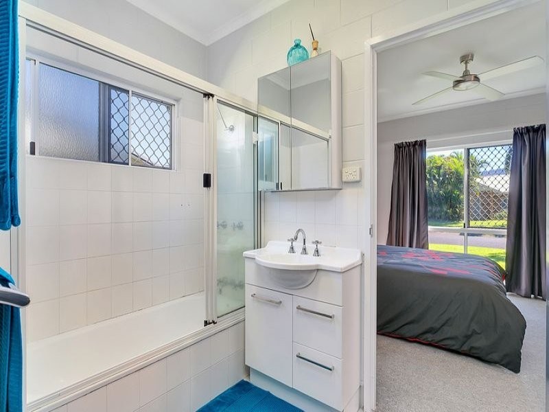 5 Venus Battery Close, Edmonton QLD 4869