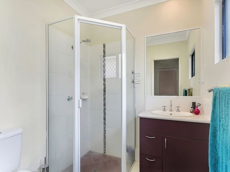 9 Moojeeba Way, Trinity Park QLD 4879