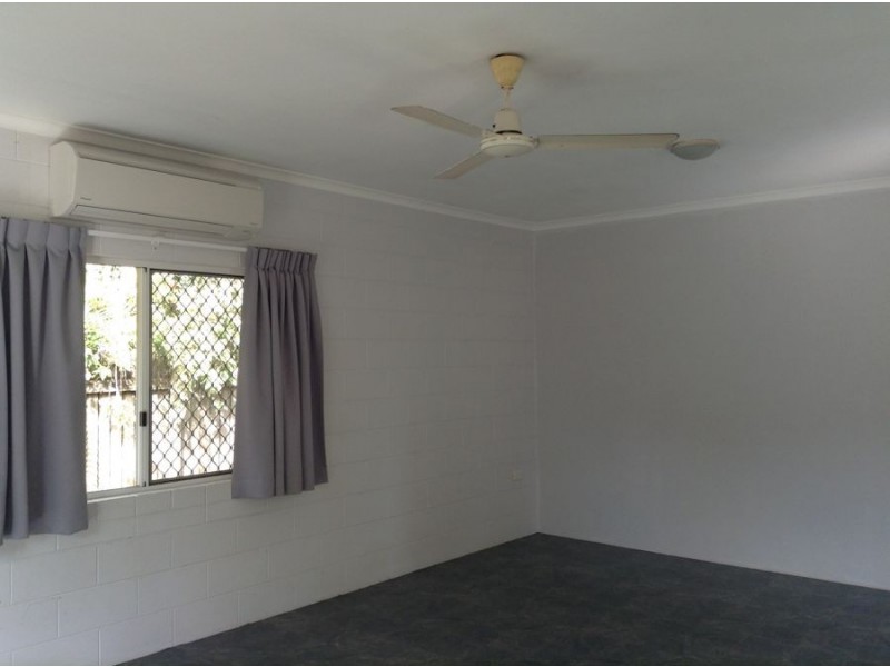 9 Benn Street, Brinsmead QLD 4870