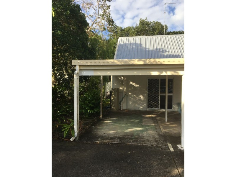 38A Poinsettia Street, Holloways Beach QLD 4878