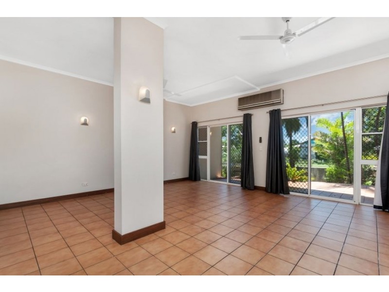 6/297 Lake Street, Cairns North QLD 4870