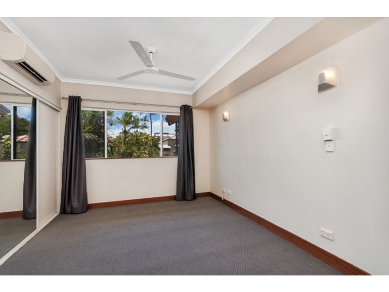 6/297 Lake Street, Cairns North QLD 4870