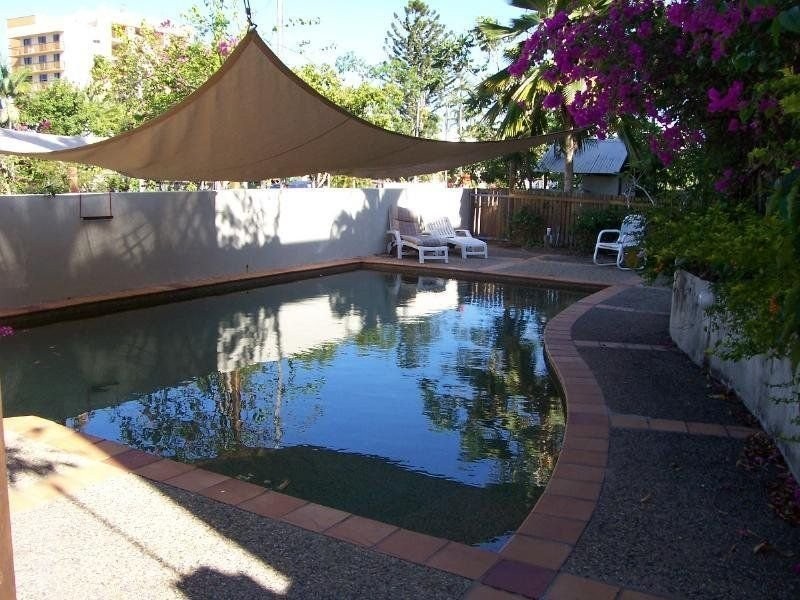 6/297 Lake Street, Cairns North QLD 4870