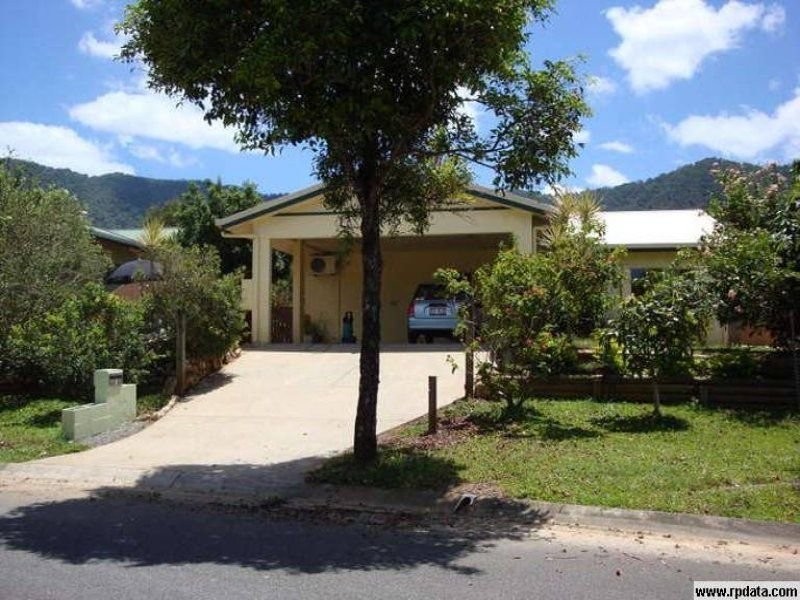 7 Lorraine Close, Bentley Park QLD 4869