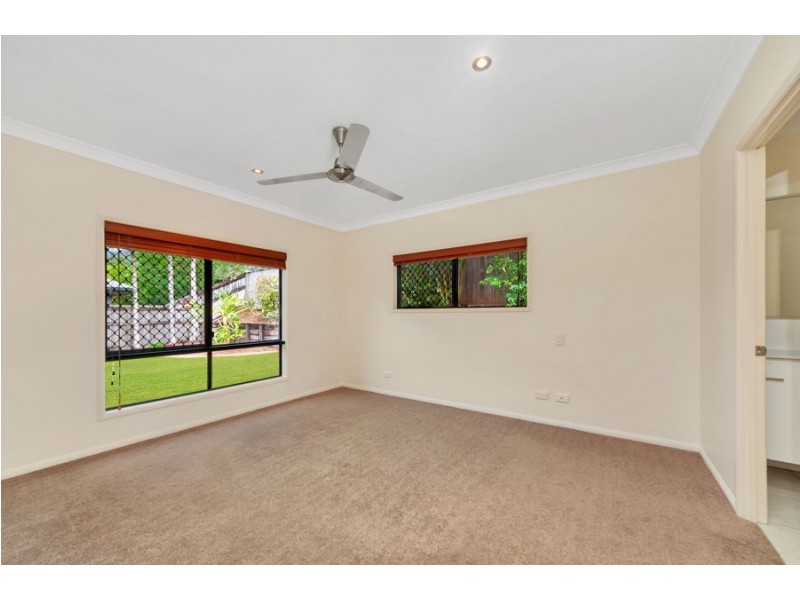 9 Huntley Crescent, Redlynch QLD 4870