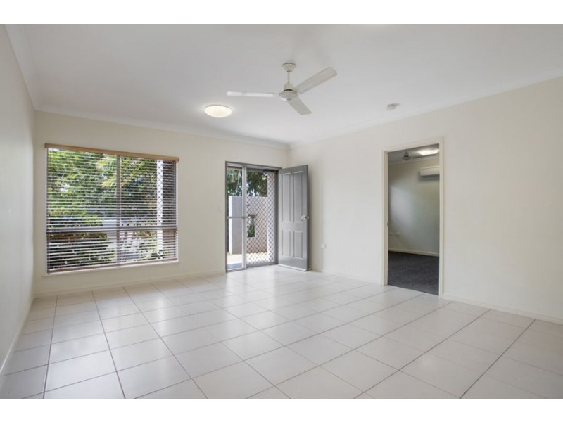 65 Norfolk Circuit, Redlynch QLD 4870