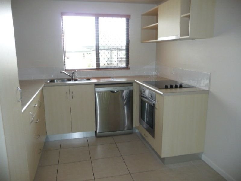 304/11-15 Charlekata Close, Freshwater QLD 4870