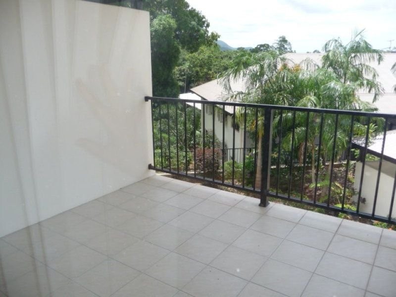 304/11-15 Charlekata Close, Freshwater QLD 4870