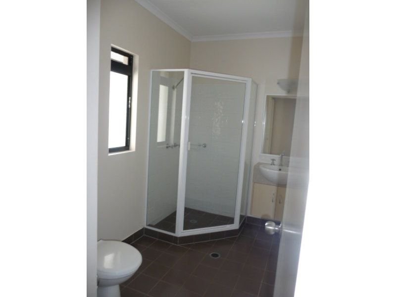 304/11-15 Charlekata Close, Freshwater QLD 4870