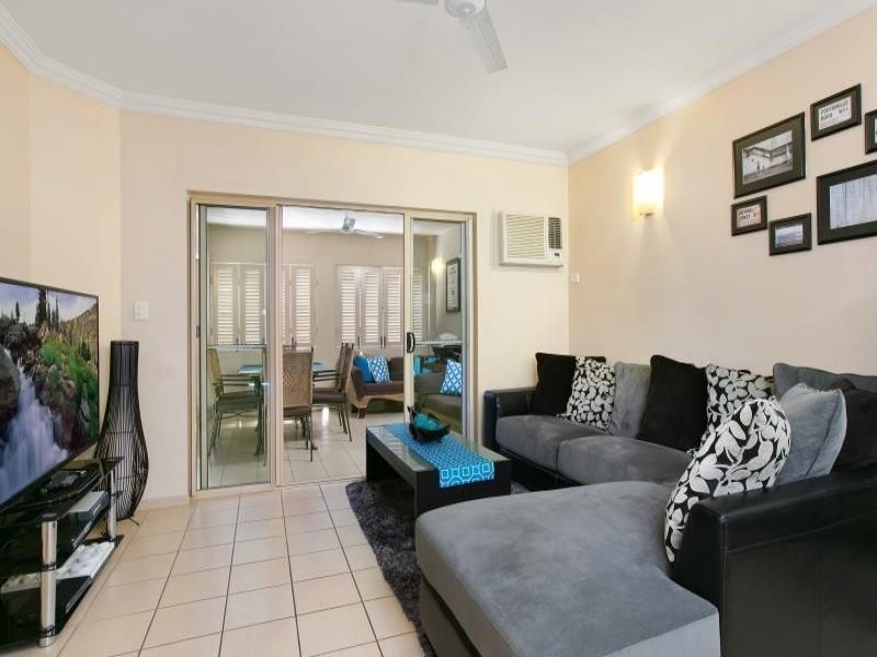 303/2 Centenary Close, Manoora QLD 4870