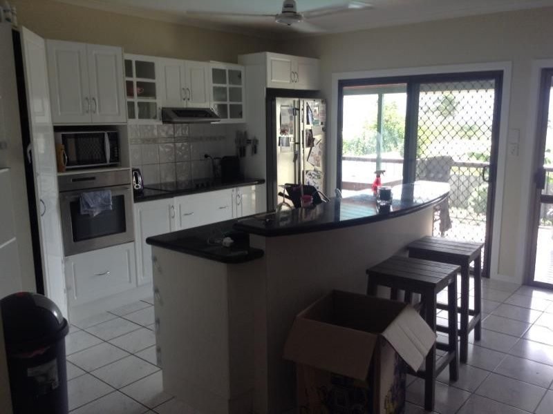 8 Bayview Street, Bayview Heights QLD 4868