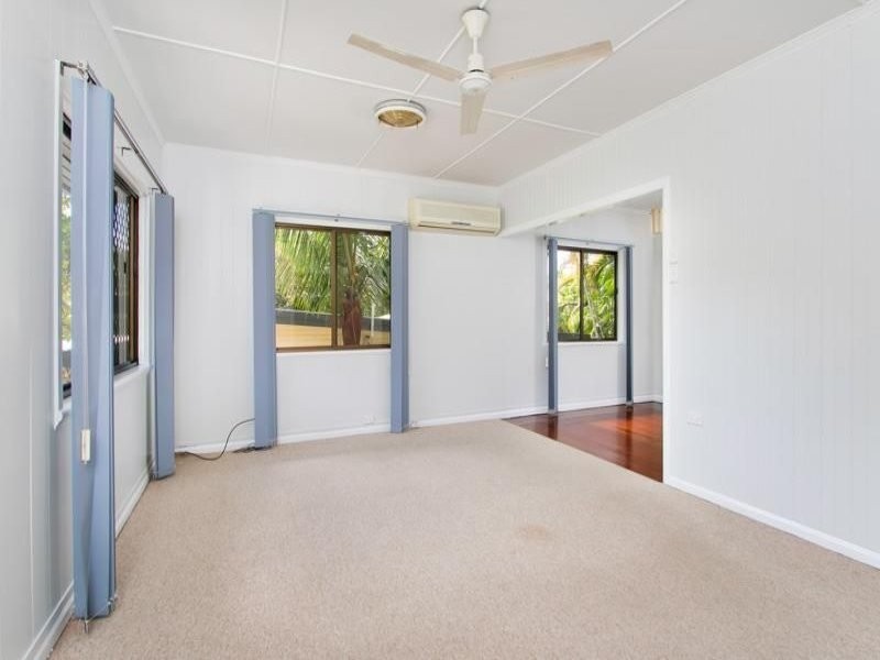 29 Murchison Street, Whitfield QLD 4870