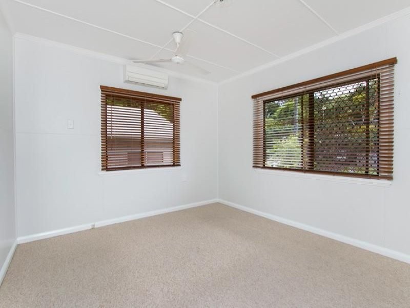 29 Murchison Street, Whitfield QLD 4870