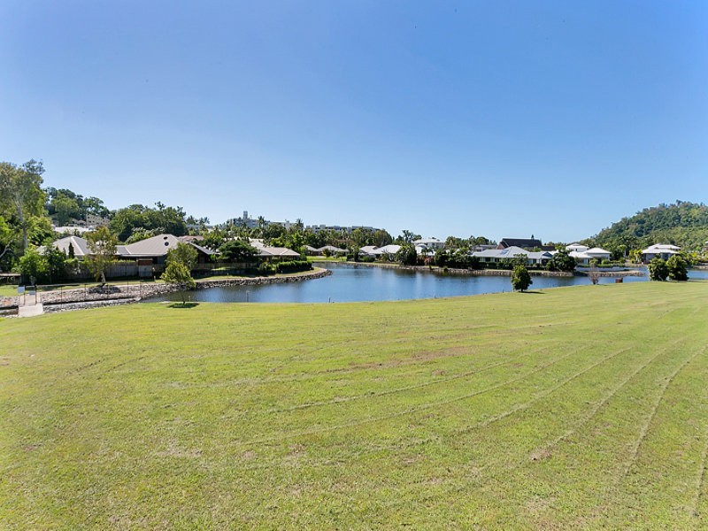 10-34 Blue Water Lane, Trinity Beach QLD 4879