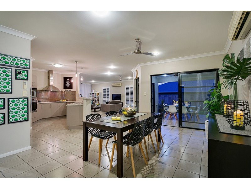 42 West Parkridge Drive, Brinsmead QLD 4870