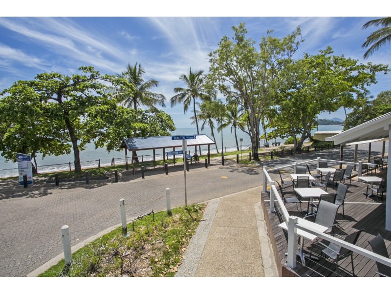 17/110-118 Moore Street, Trinity Beach QLD 4879