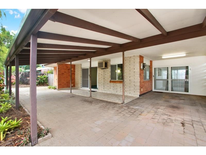 22 Ponticello Street, Whitfield QLD 4870