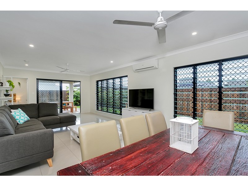 10 Brockman Way, Smithfield QLD 4878