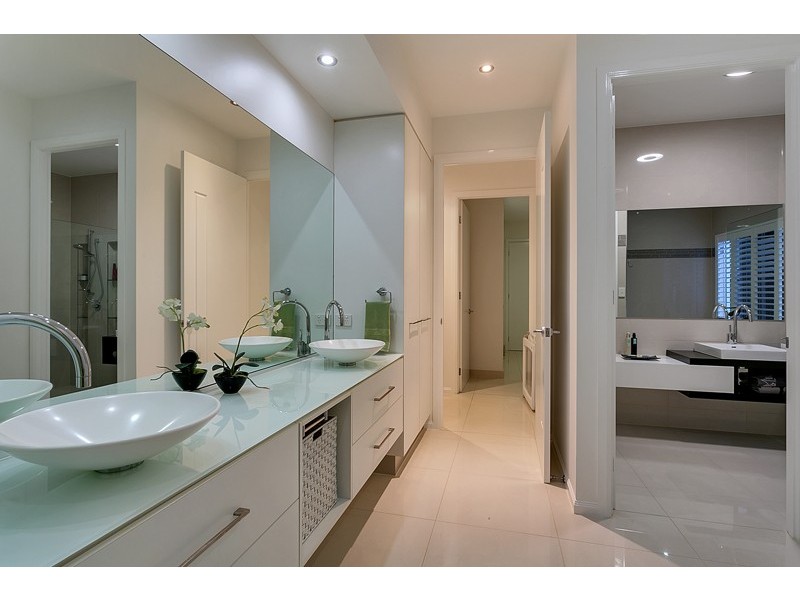 12 Gaway Street, Caravonica QLD 4878