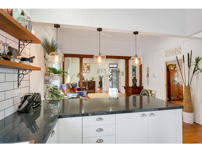 12 Cairns Street, Cairns North QLD 4870