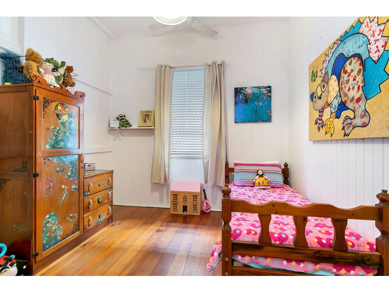 12 Cairns Street, Cairns North QLD 4870