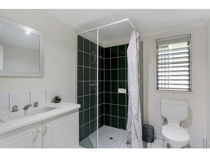 12 Cairns Street, Cairns North QLD 4870