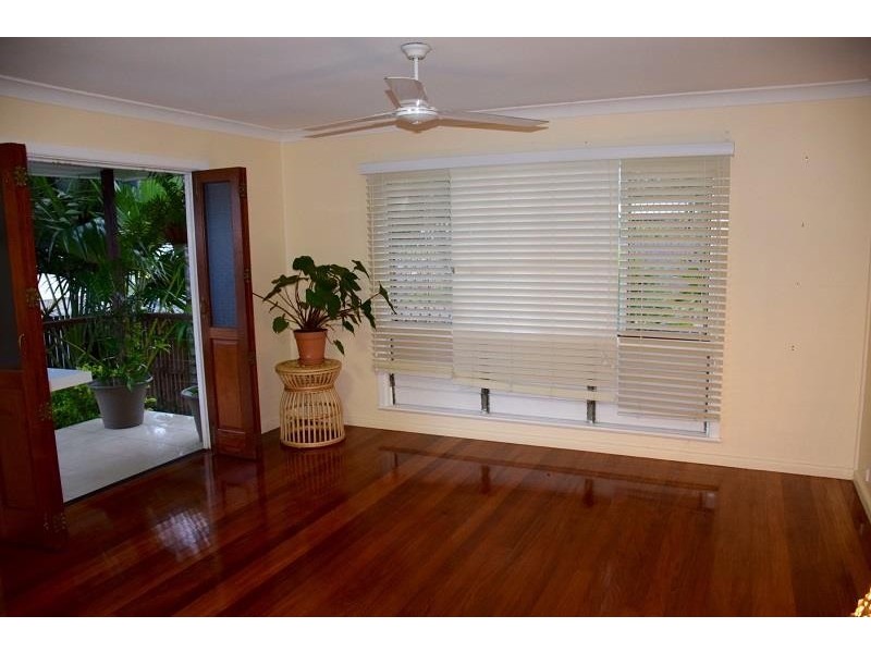 154 Greenslopes Street, Edge Hill QLD 4870