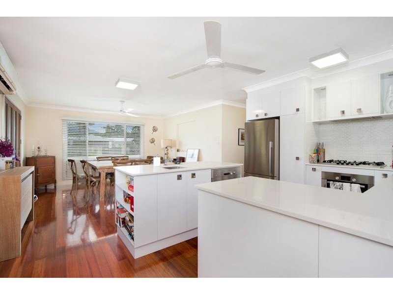 154 Greenslopes Street, Edge Hill QLD 4870