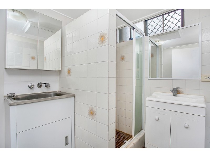 1/18 Jensen Street, Manoora QLD 4870