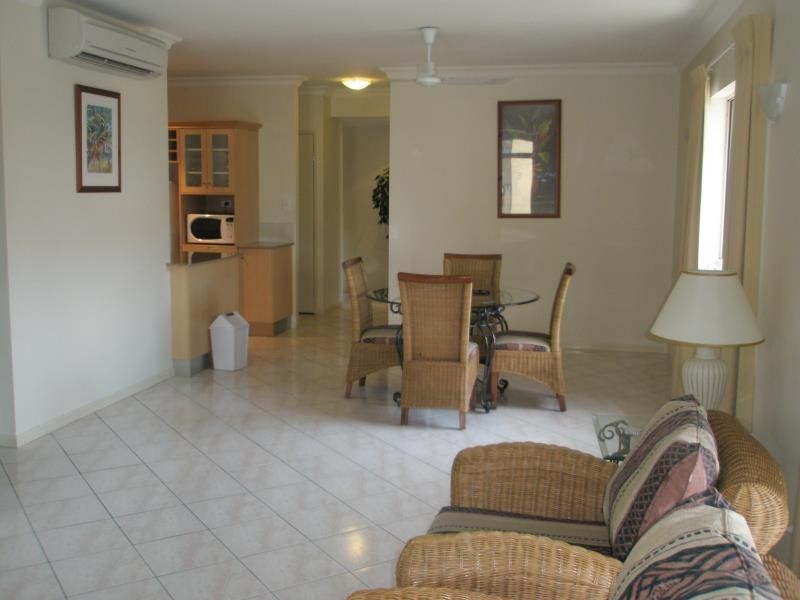 1631/2 Greenslopes Street, Cairns North QLD 4870