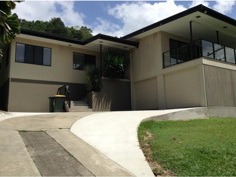 120 Hillview Crescent, Whitfield QLD 4870