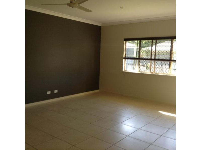 6 Anniebuka Close, Bentley Park QLD 4869
