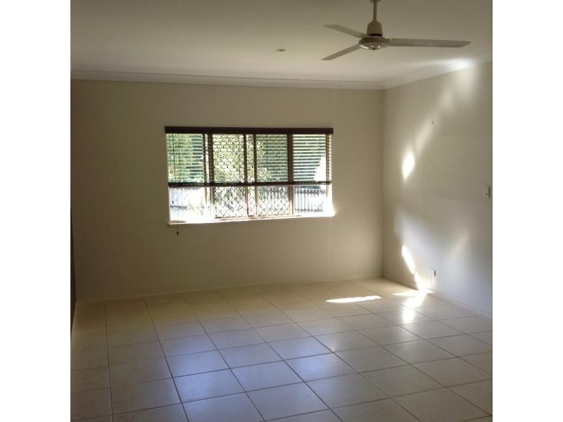 6 Anniebuka Close, Bentley Park QLD 4869