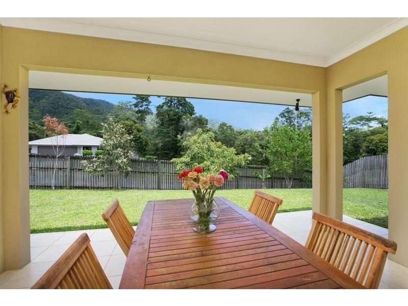 6 Anniebuka Close, Bentley Park QLD 4869