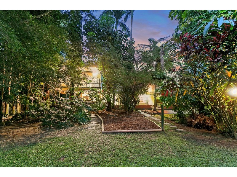 20 -22 Casella Street, Earlville QLD 4870