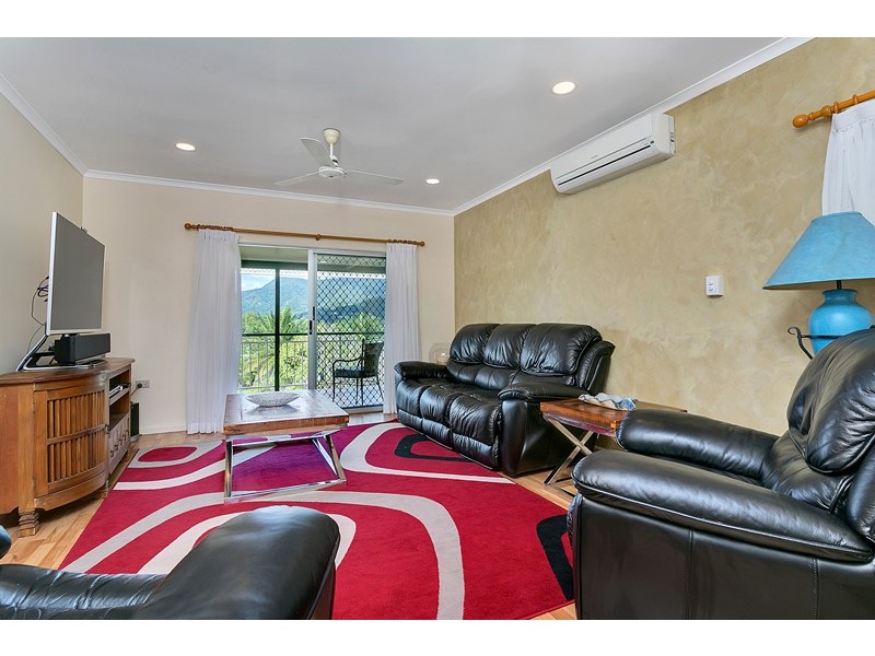 20 Andrea Close, Mooroobool QLD 4870