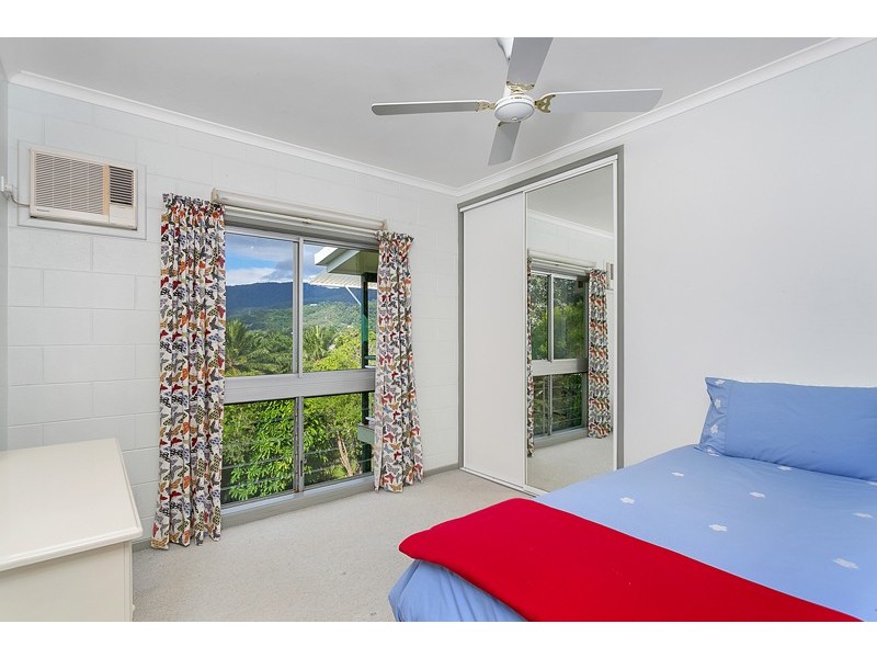 20 Andrea Close, Mooroobool QLD 4870