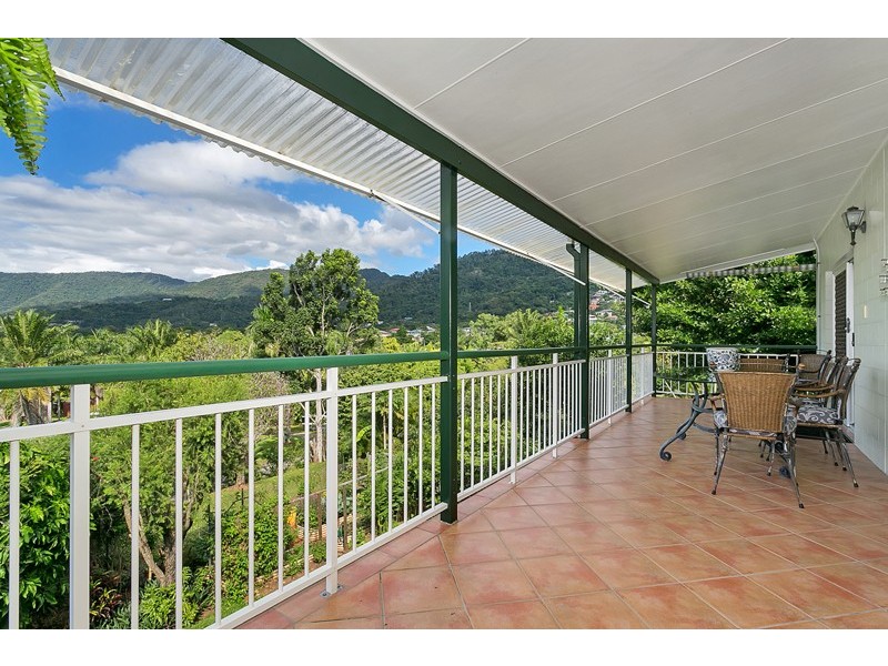 20 Andrea Close, Mooroobool QLD 4870
