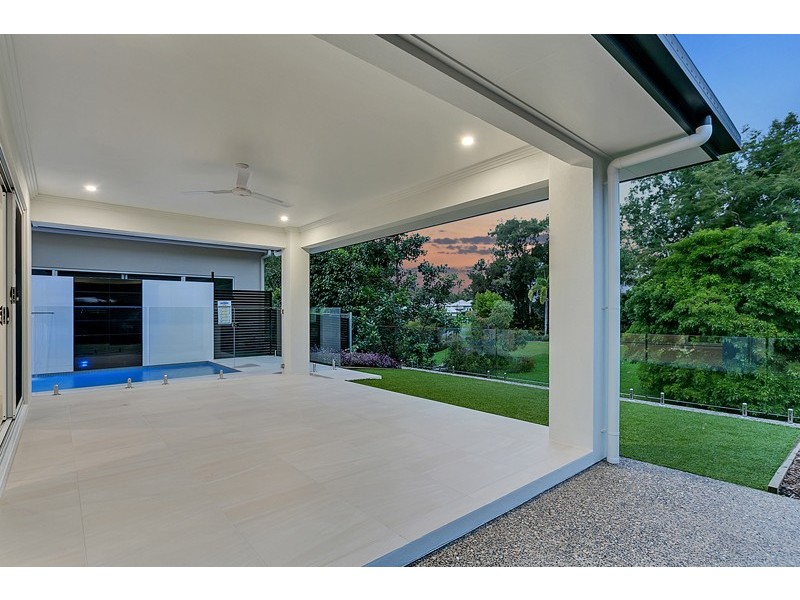 47 Freshwater Avenue, Palm Cove QLD 4879