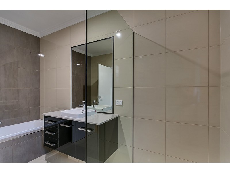 47 Freshwater Avenue, Palm Cove QLD 4879