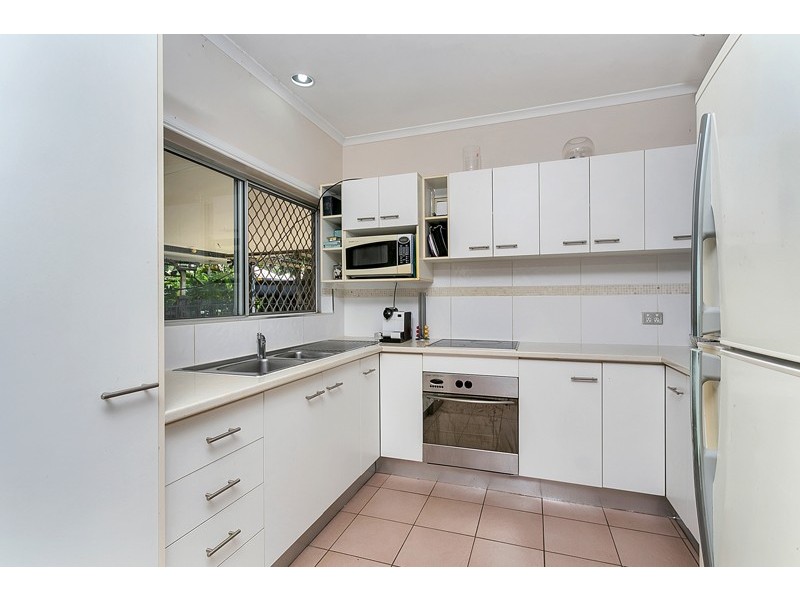 9 Mermaid Close, Bentley Park QLD 4869