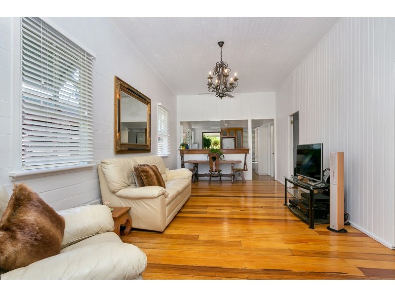 36 Smith Street, Cairns North QLD 4870