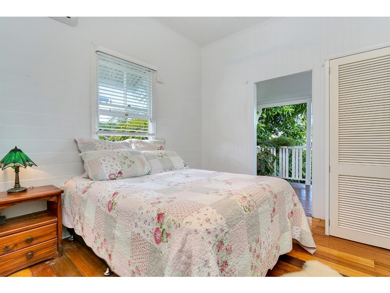 36 Smith Street, Cairns North QLD 4870