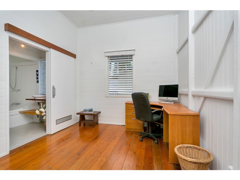 36 Smith Street, Cairns North QLD 4870