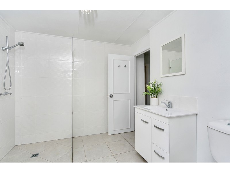 36 Smith Street, Cairns North QLD 4870
